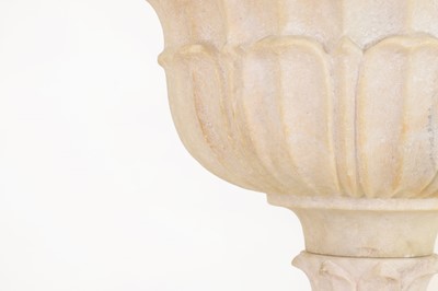 Lot 248 - A Moghul-style white marble pedestal urn