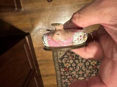 Lot 371 - ☘ An enamel tea caddy