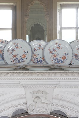 Lot 272 - ☘ A collection of Chinese Imari porcelain plates