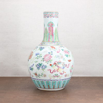 Lot 119 - A Chinese famille rose vase