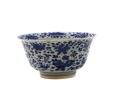 Lot 153 - A Chinese blue and white bowl