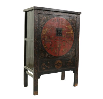 Lot 529 - A Chinese lacquered cabinet