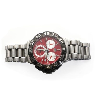 Lot 429 - A Gentleman's stainless steel Tag Heuer Formula 1 Professional chronograph quartz bracelet watch