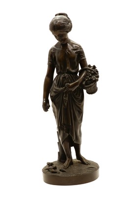 Lot 262 - A bronze of a girl feeding pigeons