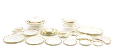 Lot 183 - A extensive Minton porcelain dinner service