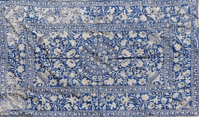 Lot 94 - ☘ A silk embroidered coverlet