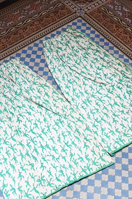 Lot 170 - A pair of printed cotton interlined curtains
