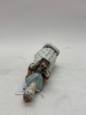 Lot 248 - A Meissen porcelain figure of 'La Belle Chocolatiere'