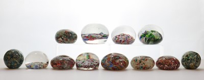 Lot 200 - A group of scramble glass paperweights