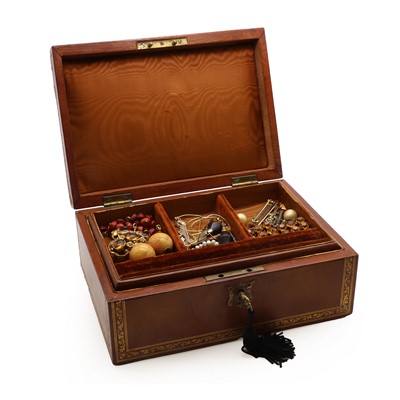 Lot 181 - A Victorian embossed leather jewellery box containing a collection of jewellery