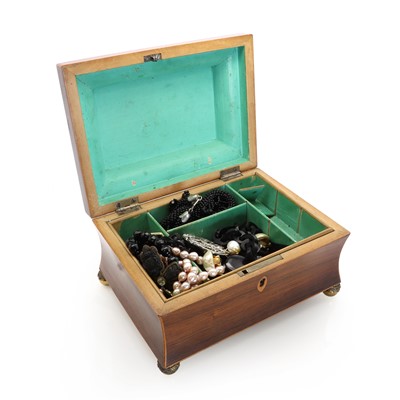 Lot 182 - A jewellery box containing a collection of silver and costume jewellery