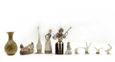 Lot 173 - A group of Lladro porcelain