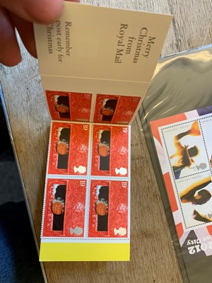 Lot 350 - A large quantity of GB stamp booklets