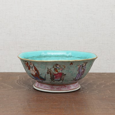 Lot 67 - A Chinese famille rose bowl