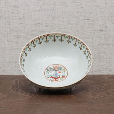Lot 66 - A Chinese famille rose bowl