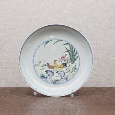 Lot 68 - A Chinese famille rose plate
