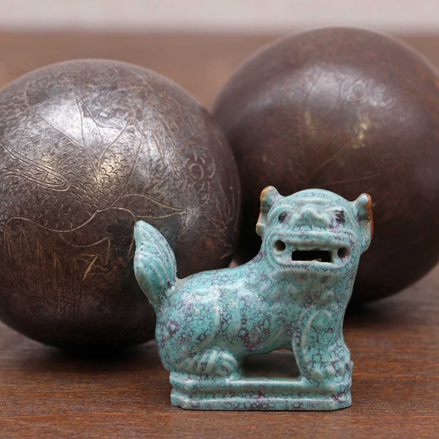 Lot 92 - A pair of Chinese iron baoding balls