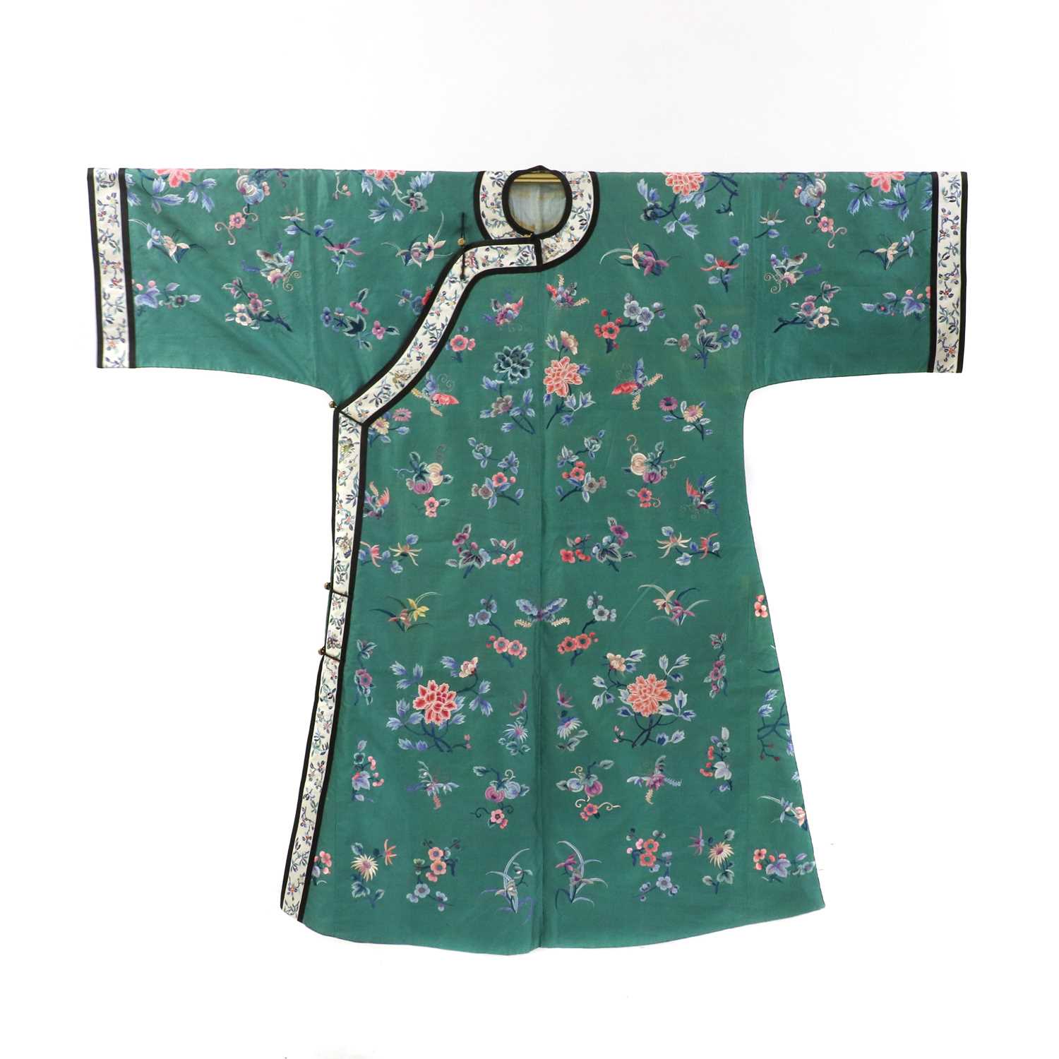 Lot 83 - A Chinese embroidered robe