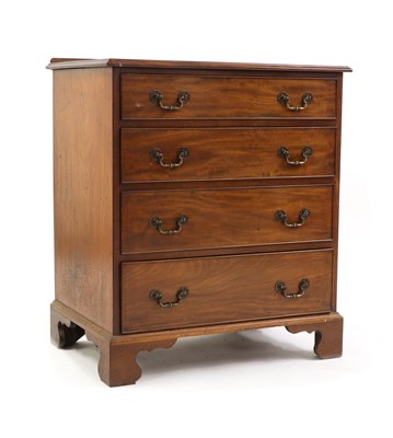 Lot 494 - A small George III mahogany chest of drawers