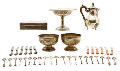 Lot 68 - A group of silver items