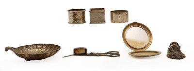Lot 69 - A collection of silver items