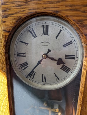 Lot 416 - An Electric Synchronome clock