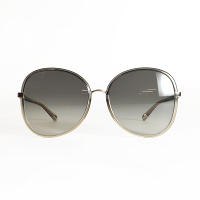 Lot 1519 - A pair of Tom Ford Carola sunglasses