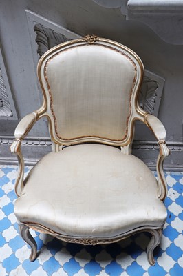 Lot 55 - ☘ A Louis XV-style parcel-gilt salon chair