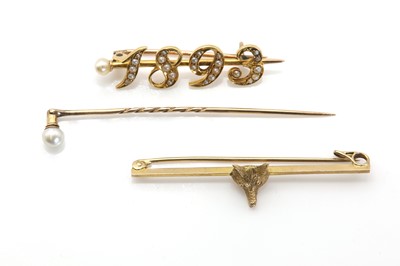 Lot 28 - A late Victorian 1893 pin style brooch