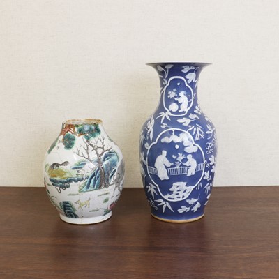 Lot 192 - A Chinese famille rose vase