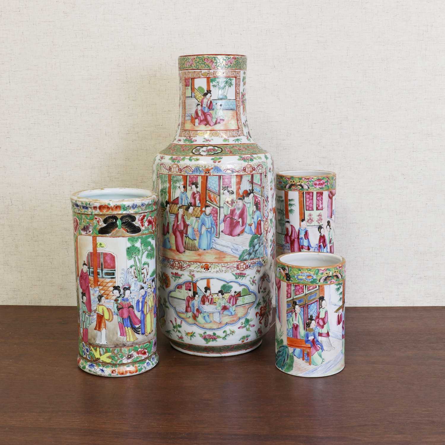 Lot 193 - A collection of Chinese Canton famille rose