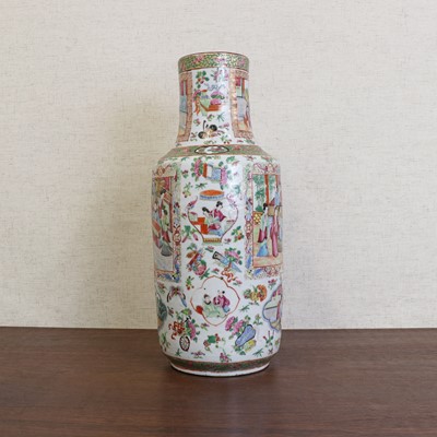 Lot 193 - A collection of Chinese Canton famille rose