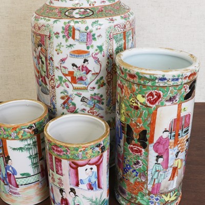 Lot 193 - A collection of Chinese Canton famille rose