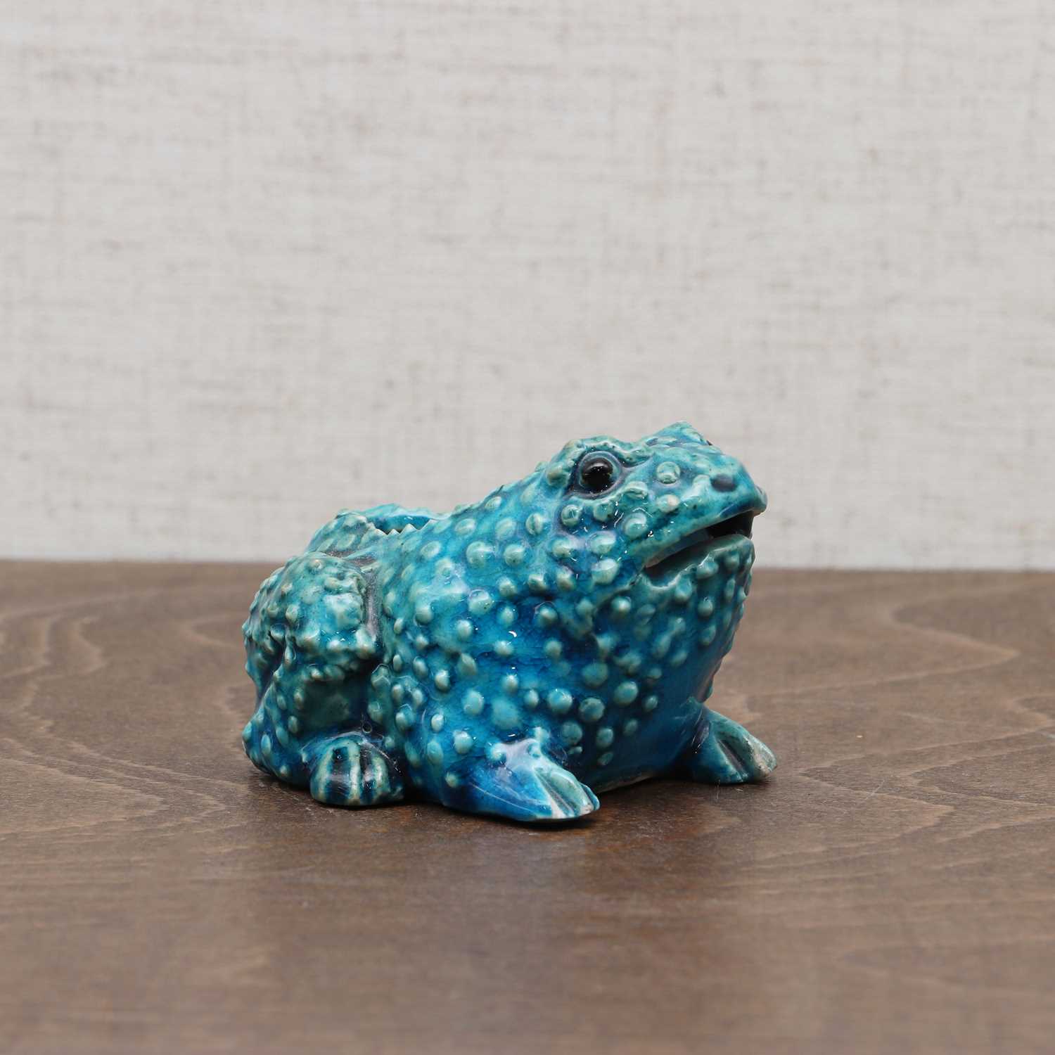 Lot 178 - A Chinese turquoise-glazed water dropper