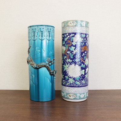 Lot 162 - A Chinese famille rose vase