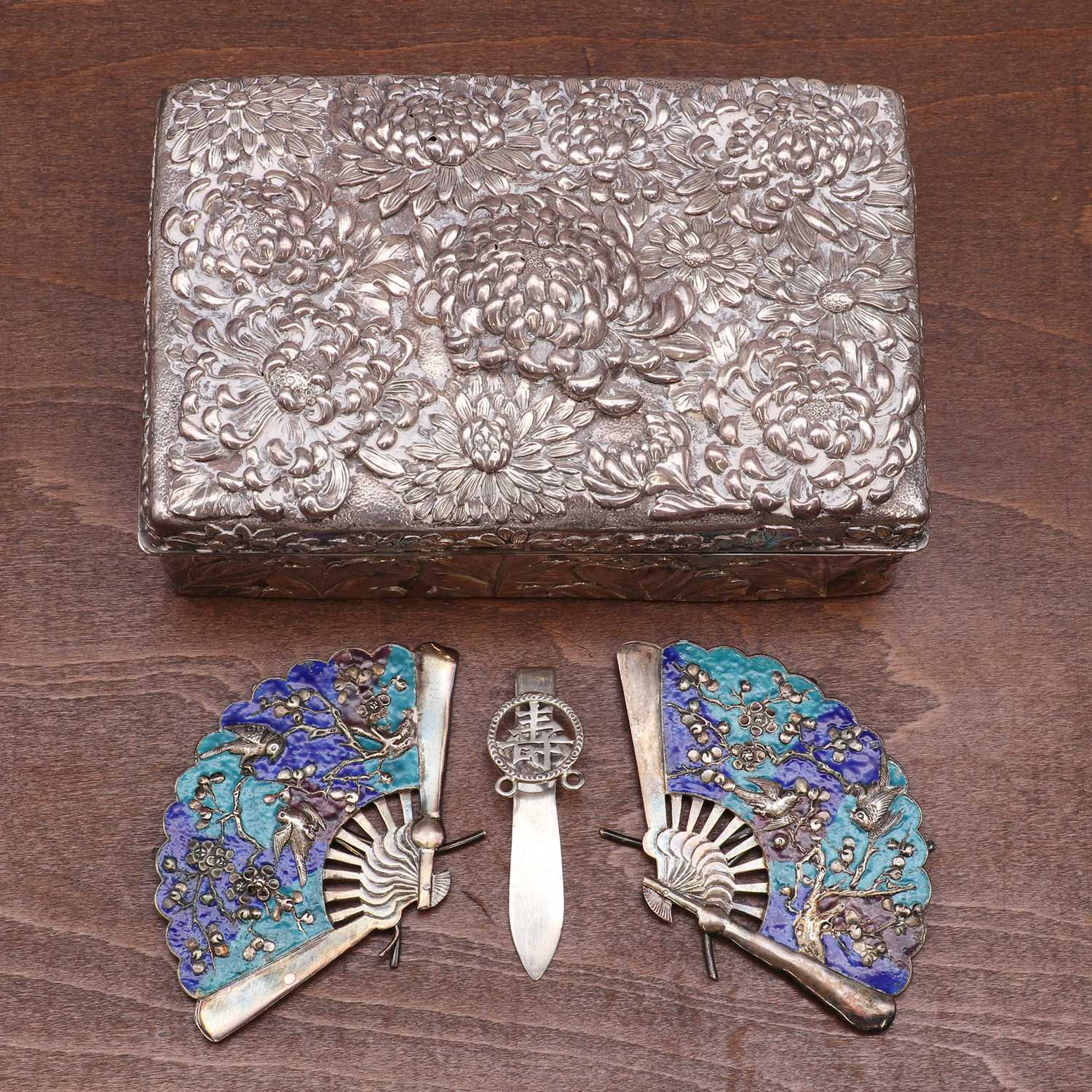 Lot 203 - A pair of Chinese silver table card holders
