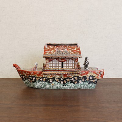 Lot 213 - A Japanese Kutani ware junk boat