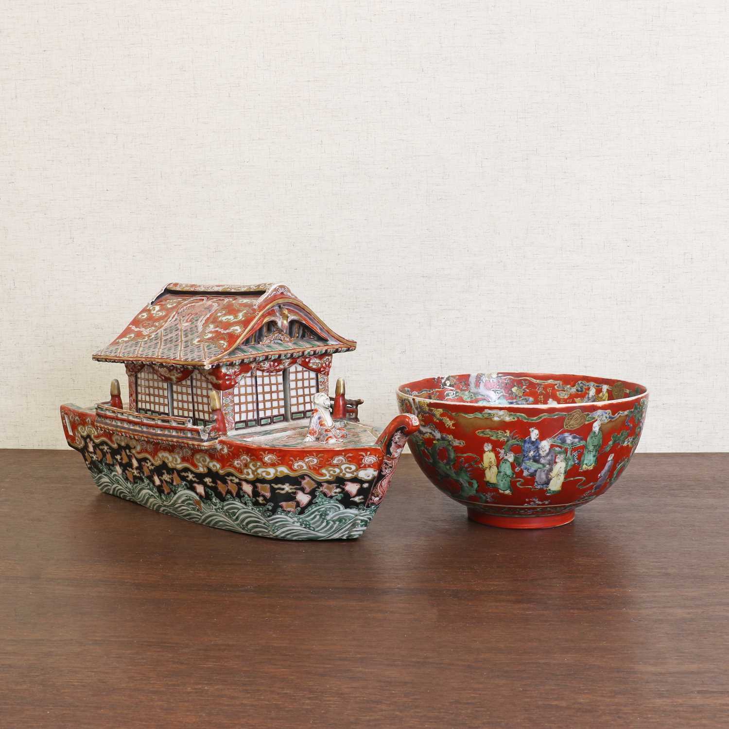 Lot 213 - A Japanese Kutani ware junk boat