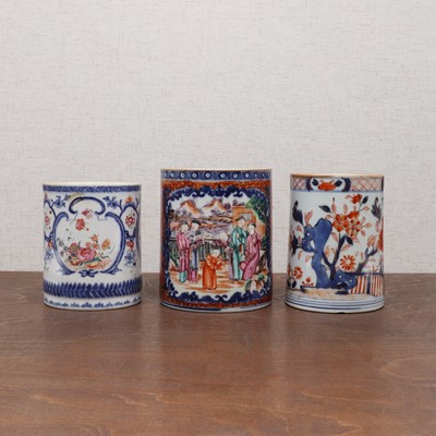 Lot 200 - A collection of Chinese export mugs