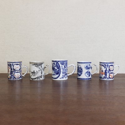 Lot 202 - A collection of Chinese export mugs