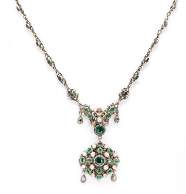 Lot 33 - An early 20th century Austro-Hungarian silver gilt gem set necklace