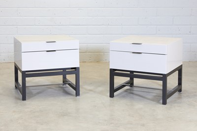 Lot 500 - A pair of Minotti 'Harvey' bedside chests