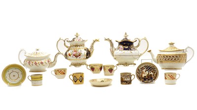 Lot 224 - A collection of Coalport porcelain items