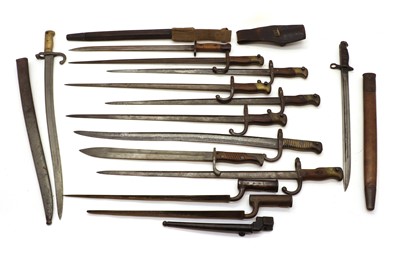 Lot 83 - A large group of bayonets