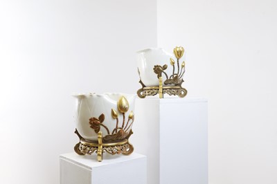 Lot 126 - A pair of Royal Worcester Aesthetic Movement porcelain jardinières