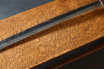 Lot 32 - A Japanese katana