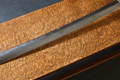 Lot 32 - A Japanese katana