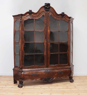 Lot 481 - A walnut display cabinet