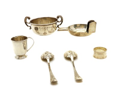 Lot 58 - A group of silver items
