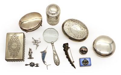 Lot 60 - A group of silver items